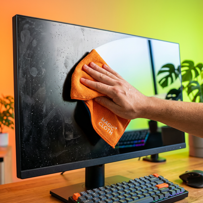 Magic Cloth wiping computer screen